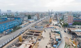 東部快線地鐵14號線明年通車，旭東圍擋廠家為城市安全建設(shè)美麗屏障！